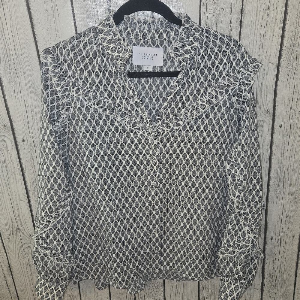 The Shirt Rochelle Behrens Women's Black Ruffle Long Sleeve Button Down Top Sz S